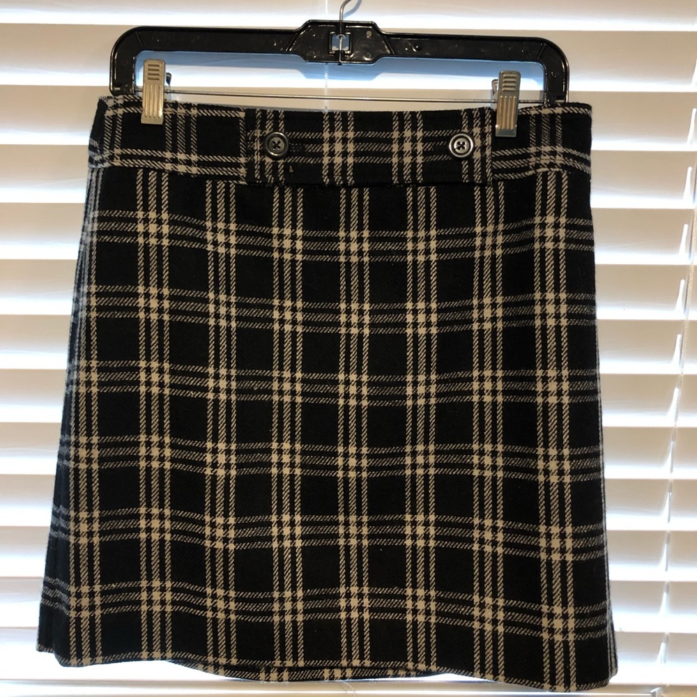 Black and white plaid skirt